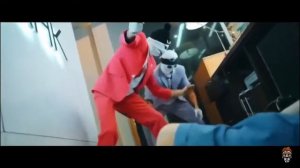Эй бабки клади на стол где твой ствол где твой ствол ,трек