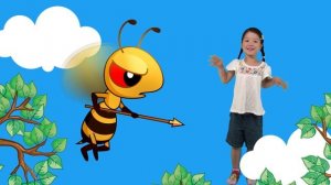 Butterfly Song | Simple Songs for Kids | Maple Leaf Learning
