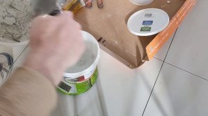 Глянцевый пол из керамогранита с эпоксидной затиркой