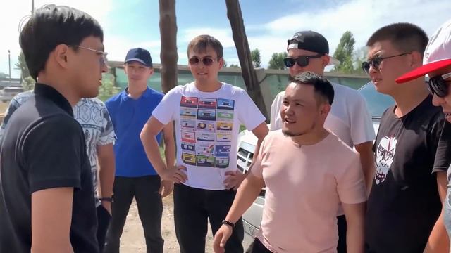 Азамат Шуке жарды, срочно кор! 😂😂😂 Ха-Ха Хи-Хи