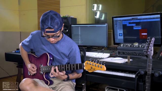 Liu Yi - Snow - Schecter USA Masterworks Demo смотреть онлайн