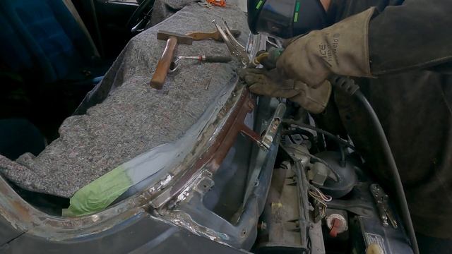 Wie schweiße ich richtig KFZ Bleche? Wir gehen dem Chevy G20 Scheibenrahmen an den Kragen... смотреть онлайн