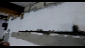 Пробиваем вырезаем проём между 2х гаражей