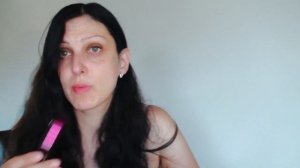 Временная краска для волос в виде расчёсок.