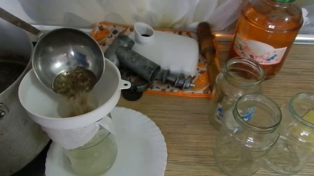 Топим внутренний жир// Жизнь в деревне смотреть онлайн