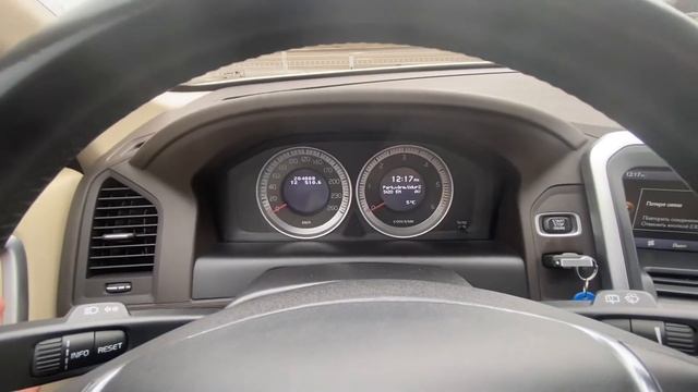 Обзор приборной панели VOLVO XC60 2011 год смотреть онлайн