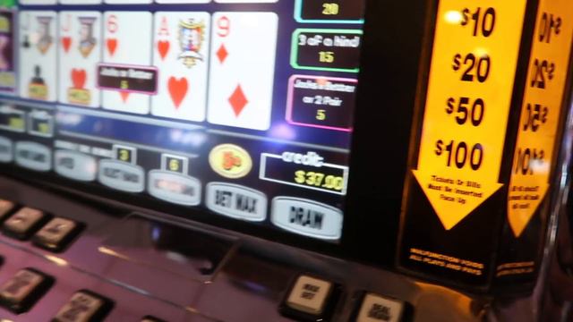 VIDEO POKER on Fremont St смотреть онлайн