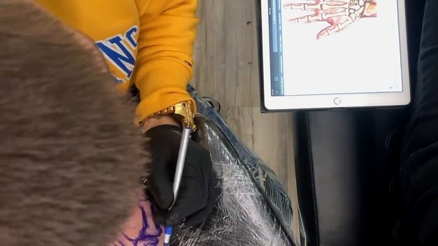 Tattoo Timelapse - The best free handed hand tattoo with the epic sleeve done смотреть онлайн