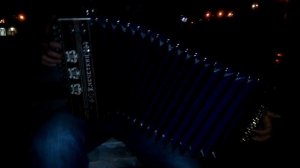 Иволга (Девушка с распущенной косой мои губы трогала губами), Нижегородская гармонь Кузьмы Чечеткин