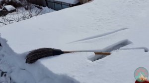 Уборка снега. Как быстро убрать и не упасть с крыши.