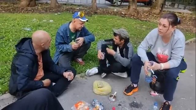 Я , показываю правду . Москва. Савёловский . Бомжи . Бездомные . смотреть онлайн