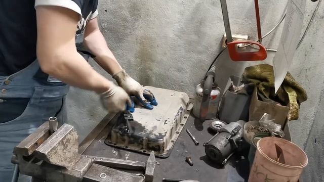 Замена масла в АККП. Замена масла в редукторе. смотреть онлайн