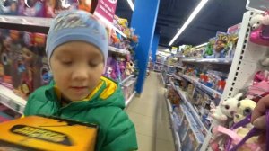 Идем со Степой покупать машинку и собачку в детский мир