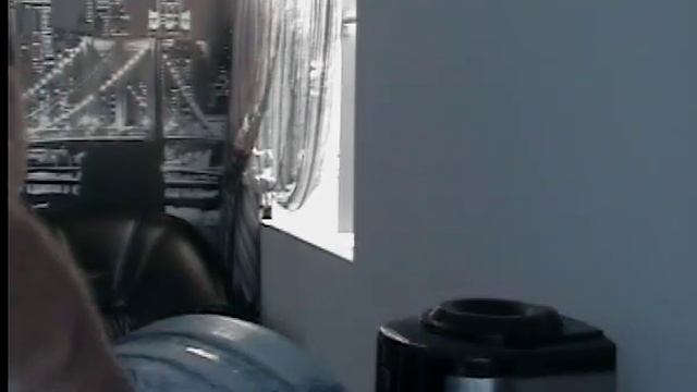 Вода ЛЕДНИКОВАЯ.Правильный способ замены бутыля на кулере. смотреть онлайн