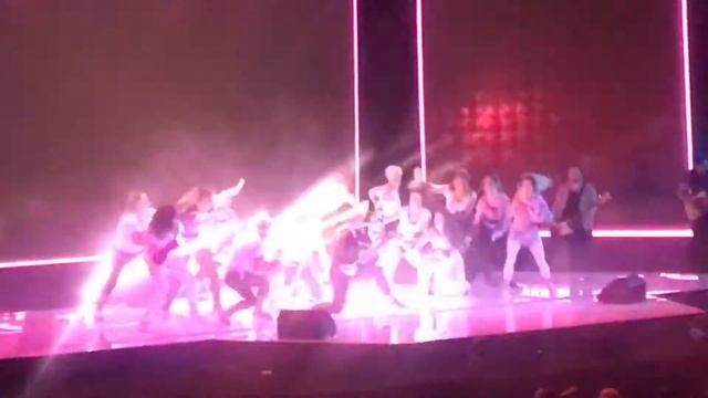 Раскрась 2017 | Киев | Танец "Женщина на задании" | colorconferense2017 | Kiev | woman on a mission смотреть онлайн