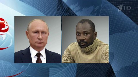 Сотрудничество России и Мали обсудили по телефону Владимир Путин и Ассими Гойта