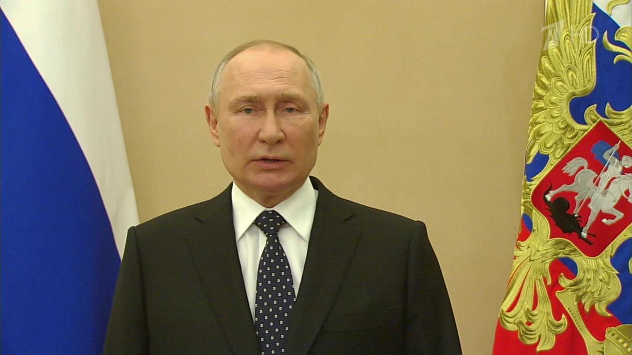 Президент поздравил с профессиональным праздником бойцов Сил специальных операций РФ