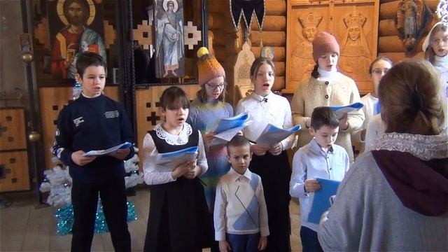 Праздничное Рождественское развлечение для детей в Храме святых Константина и Елены 7 января 2023г. смотреть онлайн