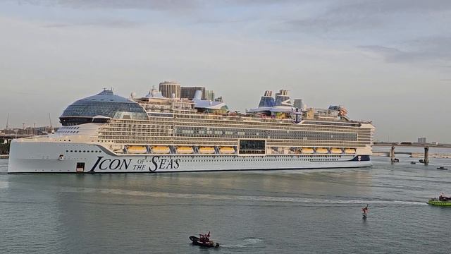 Royal Caribbean Icon of the Seas- arriving in Miami смотреть онлайн