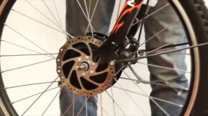 Как снять переднее мотор-колесо?