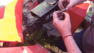 Беларус МТЗ 132н  ремонт  рукав высокого давления