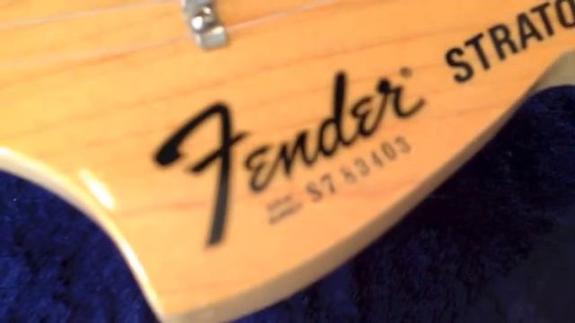 Fender Stratocaster - Vintage 1977 (Sunburst) смотреть онлайн