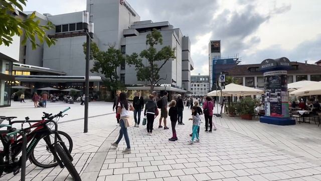 Stuttgart Walking Tour, Germany ?? City Walk in 4k HDR (With Captions) смотреть онлайн