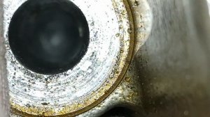 Honda течь масла из под головки выяснилось неродной болт сломан экстрактор в блоке