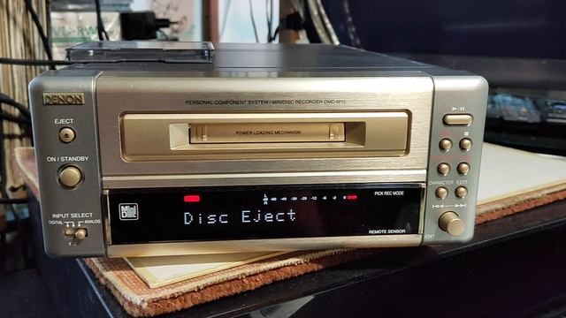 Denon DMD-M10