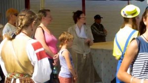 Танцы Прикольный танец женщины  .Смешные танцы.Зажигательный танец