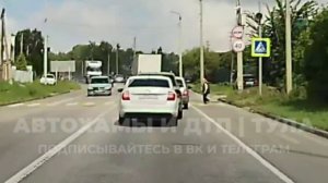 Невнимательный водитель Skoda Rapid устроил ДТП на дороге Тула-Новомосковск