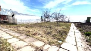 Акарицидная обработка (уничтожение клещей) на участке.