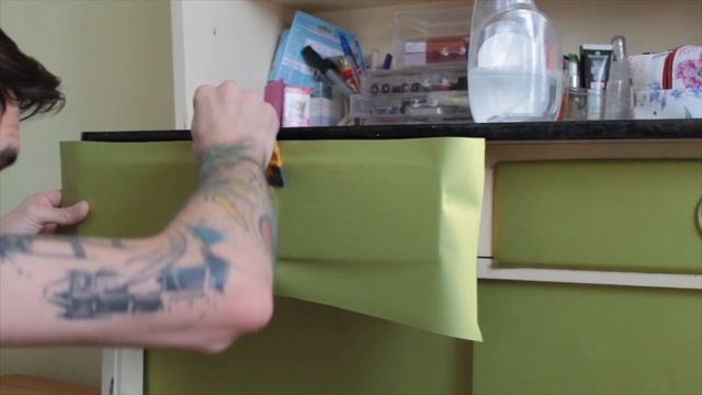 Как оклеить мебель пленкой? перевоплощение бабушкиной кухни смотреть онлайн