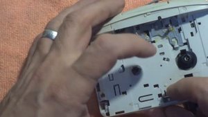 Aiwa TA 176. Кассетный плеер . Профилактика, замена пассика.