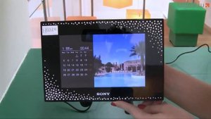 Видеообзор фоторамки Sony DPF-D72NB