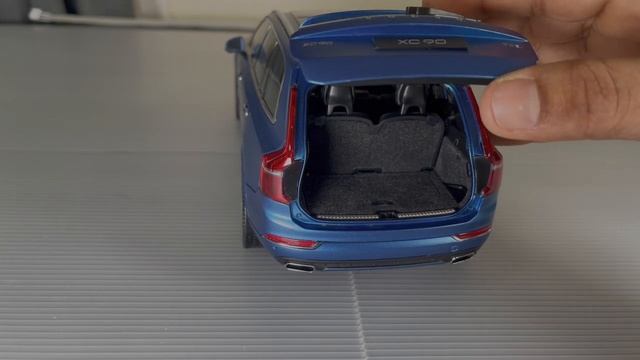 Unboxing Model car Volvo XC90 1/18 scale diecast car. смотреть онлайн