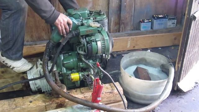 Volvo Penta 2001B BT mit Wendegetriebe смотреть онлайн