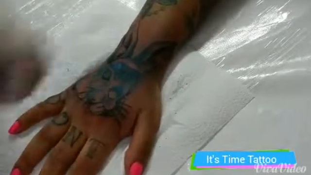 Rabbit tattoo hand смотреть онлайн