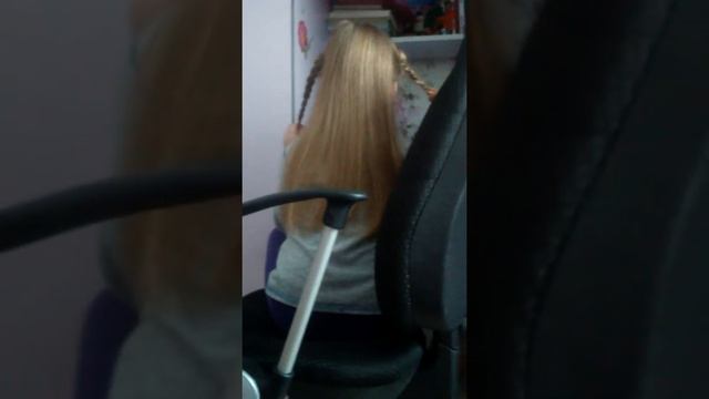 Плету косу сестре. смотреть онлайн