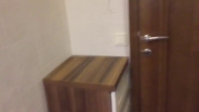 Тумба и комод в прихожую. Тумба для обуви, цвет орех, фасады из МДФ. Фурнитура Blum. смотреть онлайн