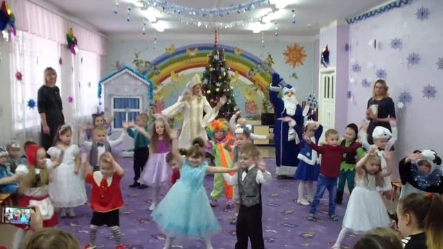 Буратино вжился в роль))) смотреть онлайн