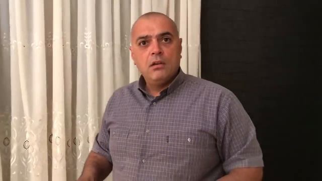 Смешной анекдот от Гарика | Муж неожиданно вернулся из командировки