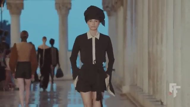 Max Mara | Resort 2025
