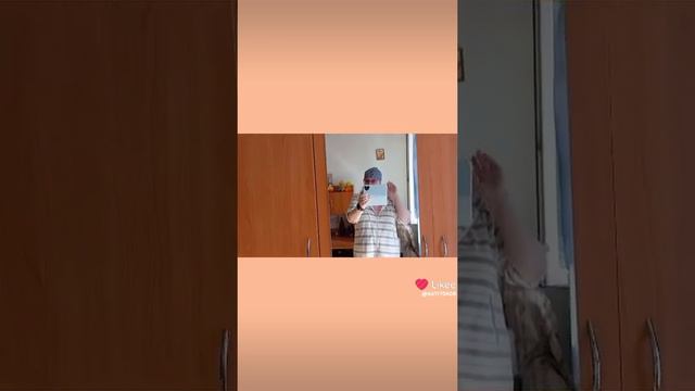 Любитель селфи😉