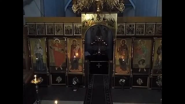 Утреня с чтением Двенадцати Евангелий в храме Иоанна Богослова в Измайлово (Москва)
