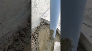 Бетонирование стоек перголы.