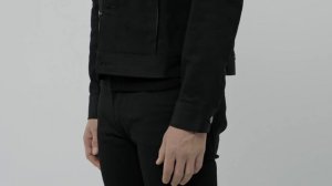 С чем носить ботинки челси мужчине?