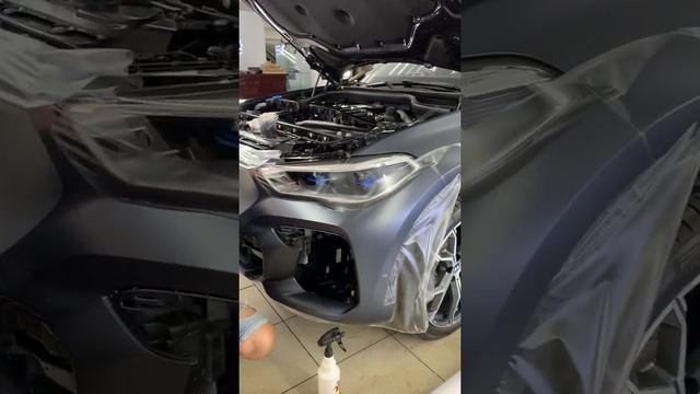 Новый BMW X6 - оклейка кузова прозрачной матовой пленкой Stek и целый комплекс работ