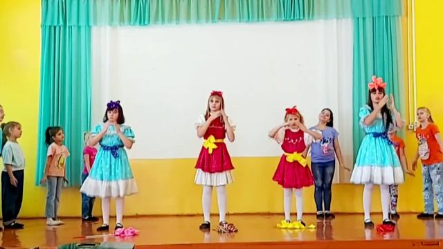 246 ФЕНИКС старшая гр , пгт Погар Папа подарил мне куклу смотреть онлайн