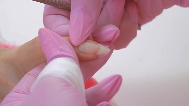 Классический обрезной маникюр. Удаление кутикулы кусачками или ножничками? смотреть онлайн